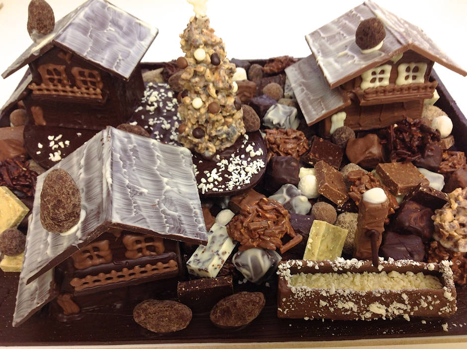 Bachmann шоколадная фабрика. Швейцария шоколад. Швейцария шоколадная фабрика. Шоколадные горы. Сладости Швейцарии.