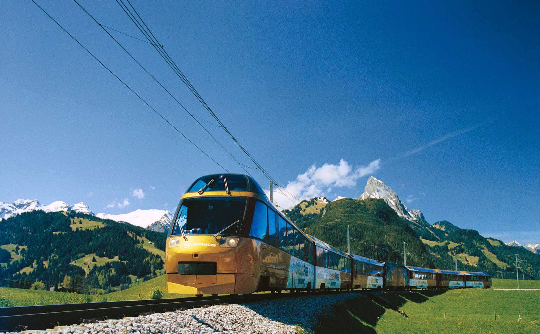 Экскурсия железная дорога. Золотой перевал Швейцария. Экспресс золотой перевал Швейцария. Поезд золотой перевал Швейцария. Монтре Golden Pass.