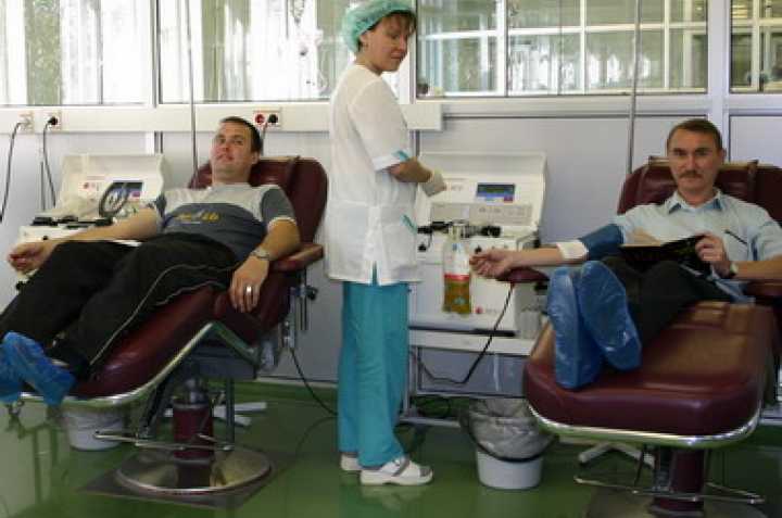 Медицинское обследование доноров. Рабочее место трансфузиолога. Центр крови Москва Металлургов 37а. Металлургов 37а сдать кровь.