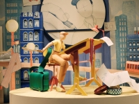Витрины Hermès Suisse × Agnes & Anthony. Фото: ZDW Витрины Hermès Suisse × Agnes & Anthony